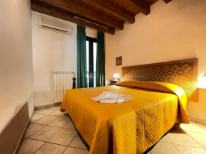 La Casa Gialla